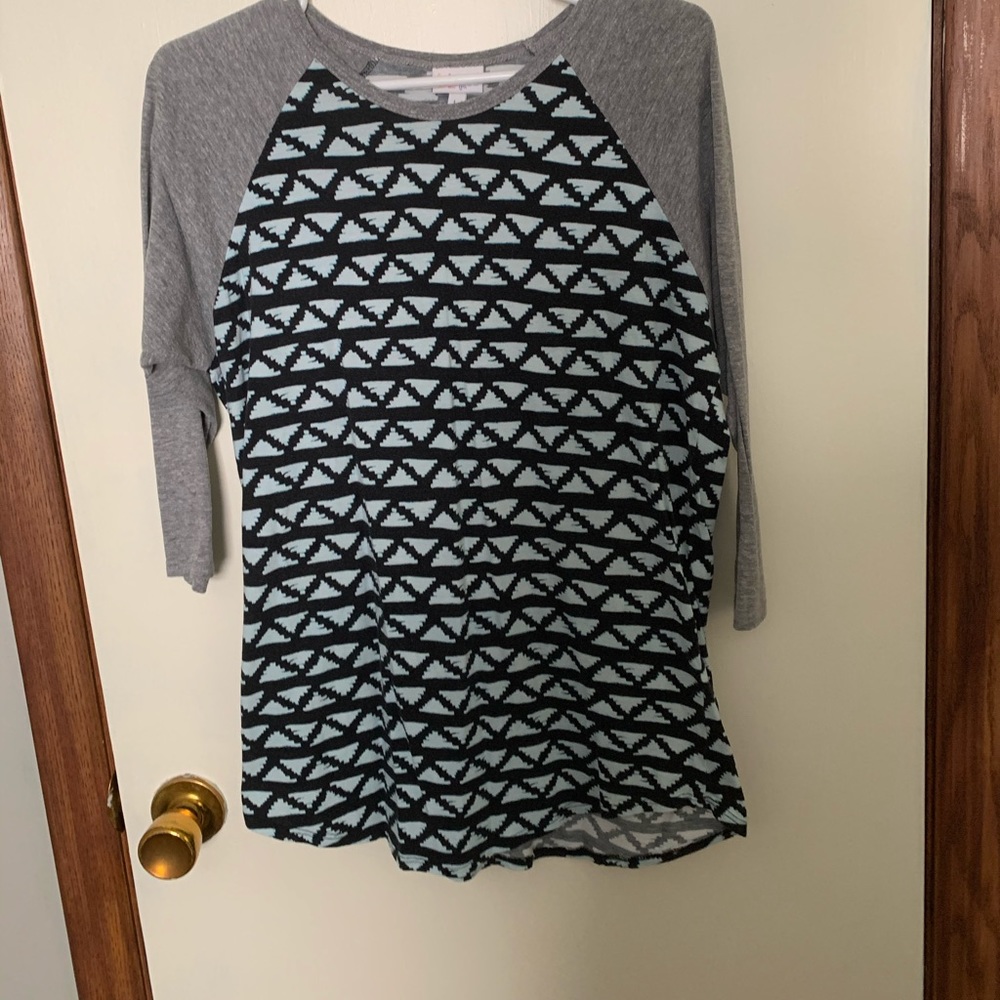 Lularoe Randy shirt